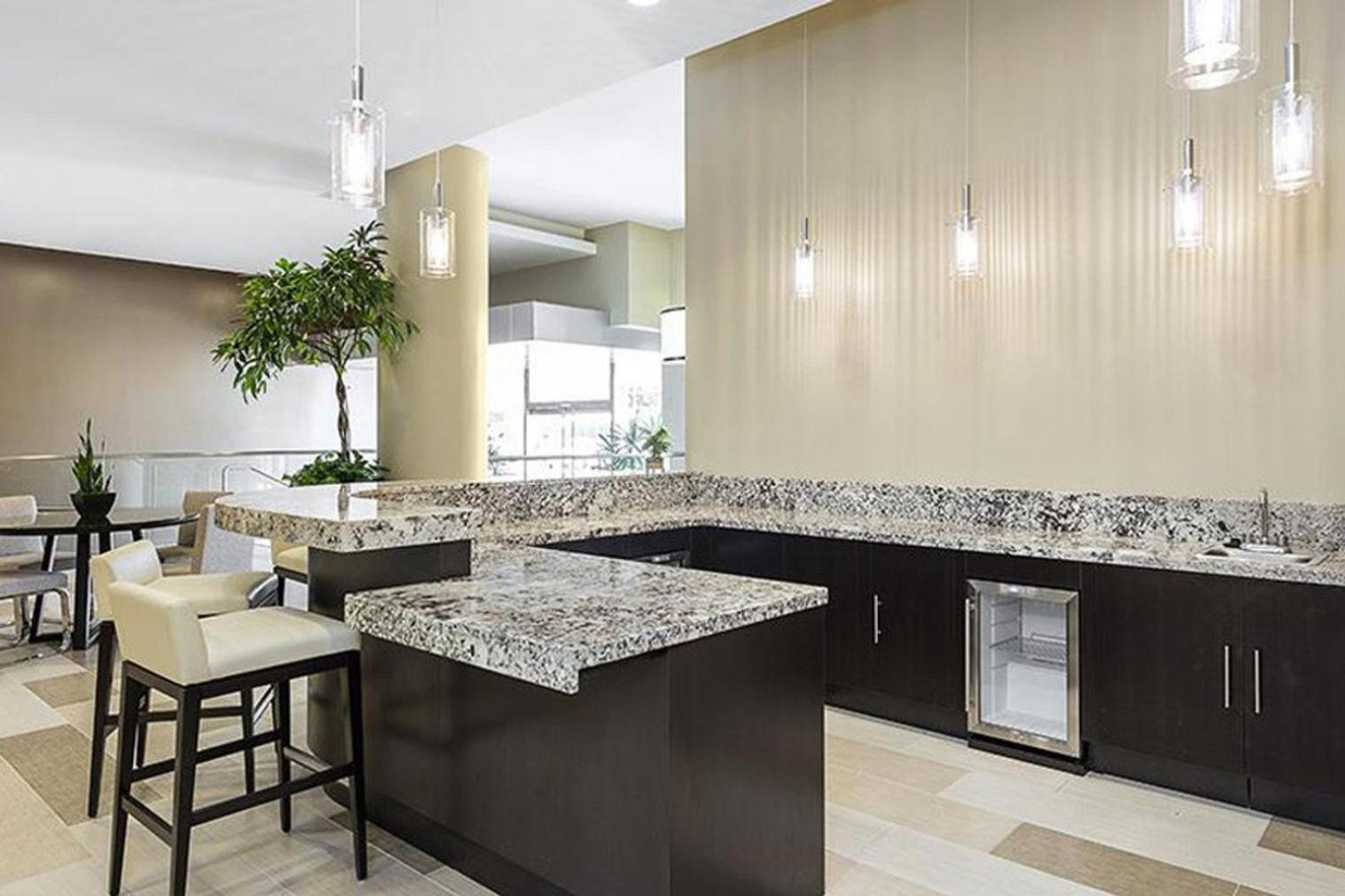 Koreatown 1br W Gym Pool Close To Coffee Shops Lax-1176 * Los Angeles